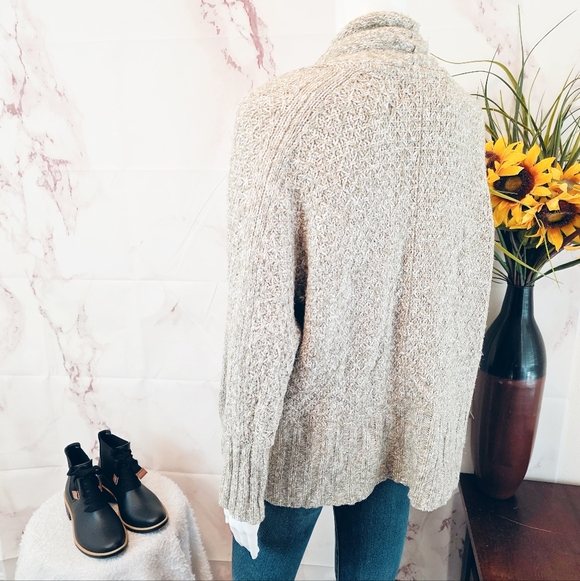 Anthropologie Angel Of The North Light Gray Cardigan - Picture 5 of 6